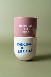 Tasse Sisi à la main, apporte-moi à ibiza