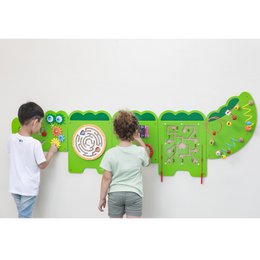 Wall-wall game - Crocodile