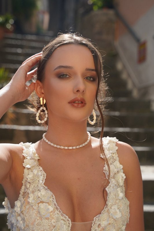Aire - Drop earrings with river pearls