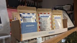 "Minttu assorted flavor toffee candy box set, multiple flavors, packaged variety pack"