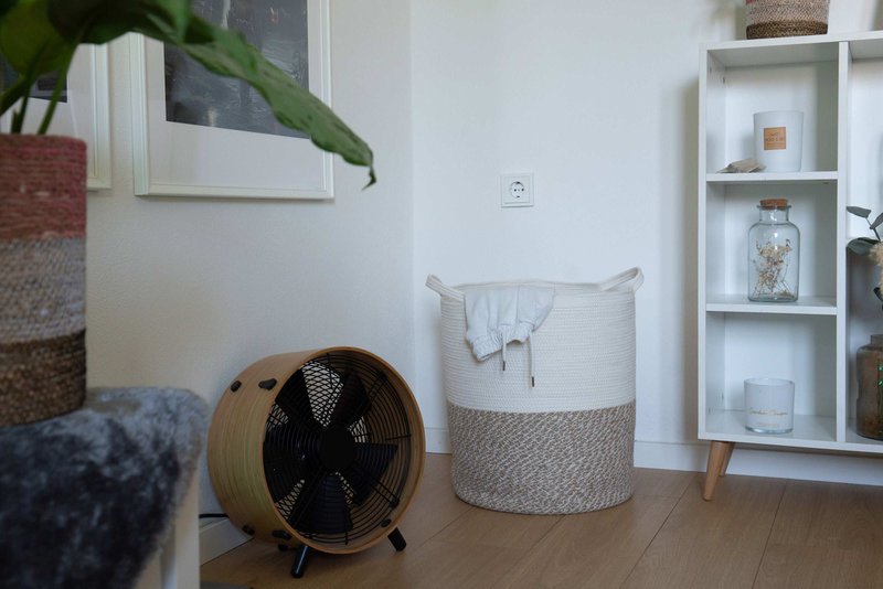 Stor vaskeri kurv lavet af jute og bomuld