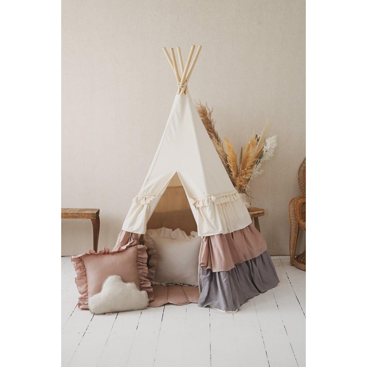 “Powder Frills” Teepee Tent with Frills