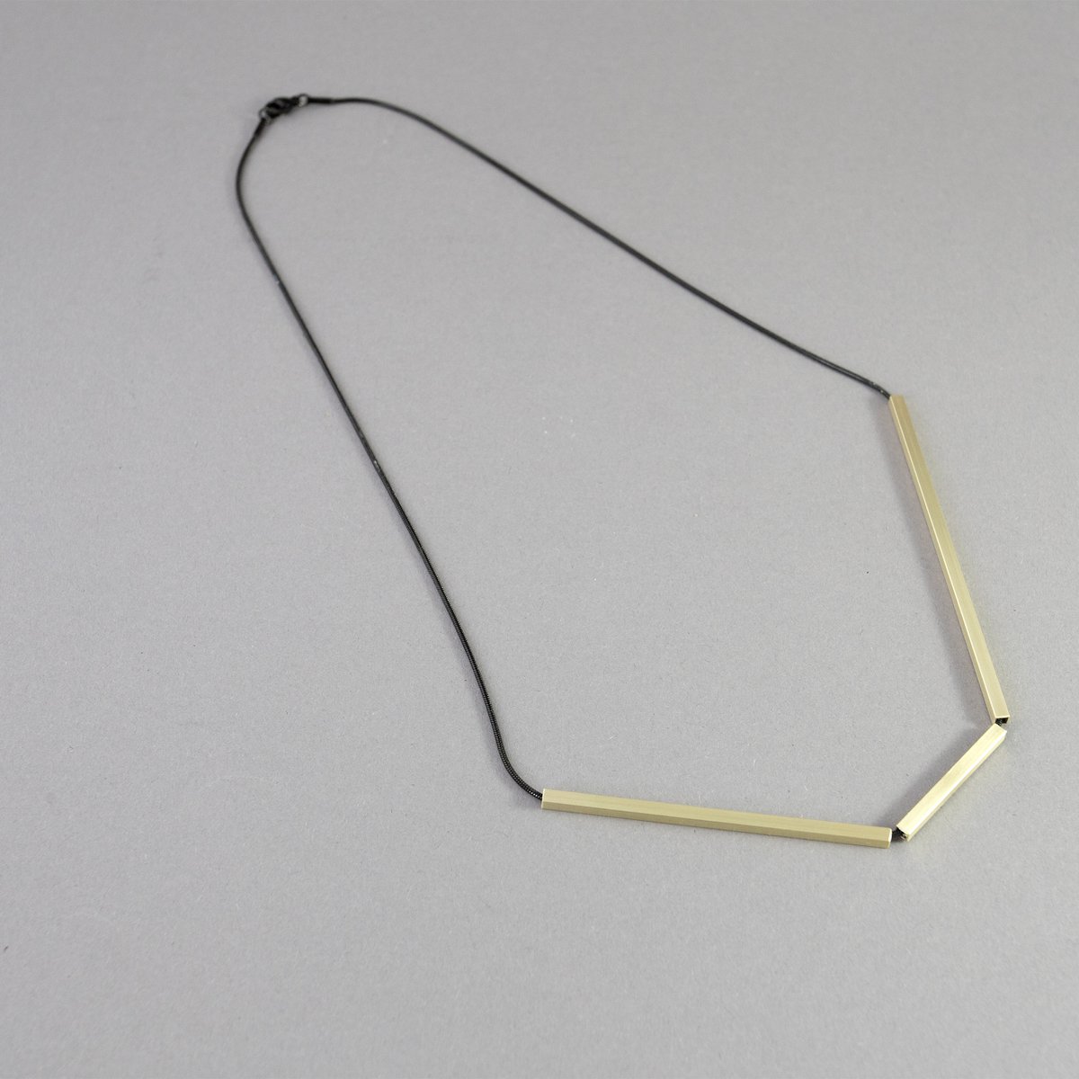 ANGLE Necklace