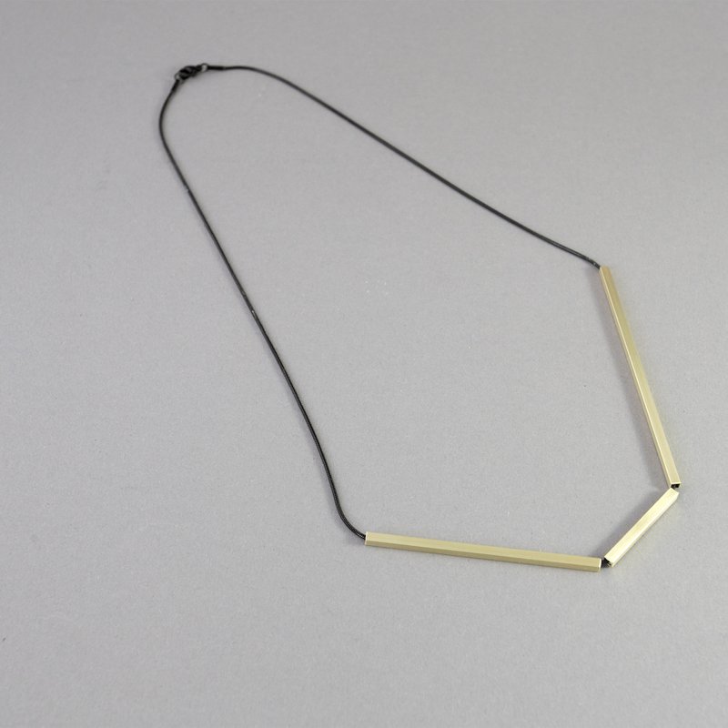 ANGLE Necklace