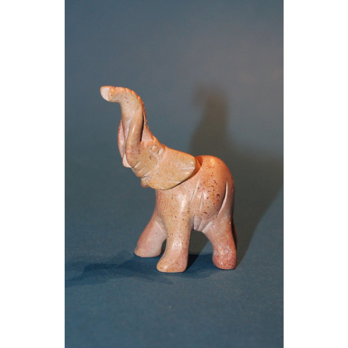 401 Elefant klein - Speckstein