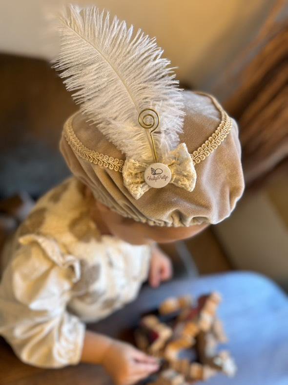 Luxury Pete hat | Beige velvet | Bow