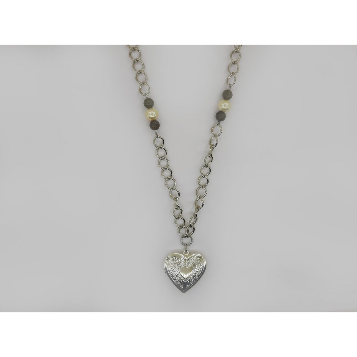 #112 Vintage medaillon parel ketting met labradoriet edelsteen