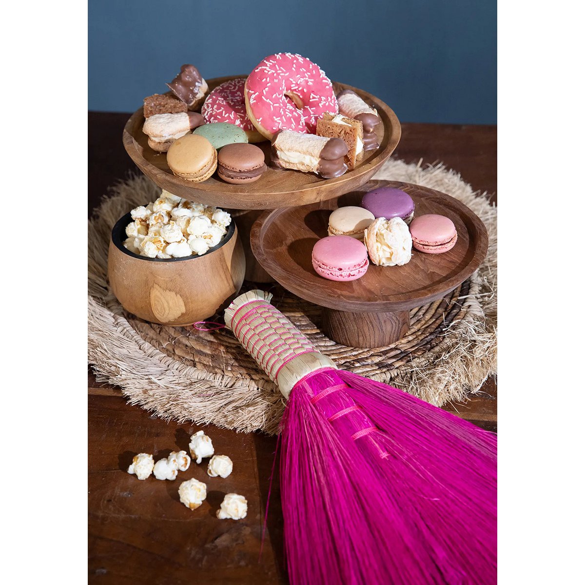 The Teak Root Cake Dish - S