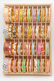 Veel van 72 armbanden jonc thailandais sur presentoir