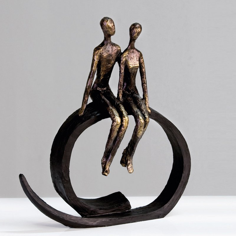 Poly skulptur "Close" bronze farve H.35cm