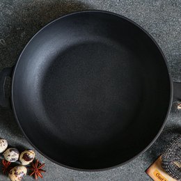 Frying pan cast iron - Ø 28 x 6 cm - cast iron pan for all heat sources - Wooden handle - PFAS free - Black