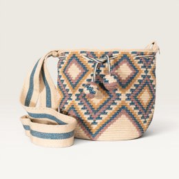 Geometric woven crossbody bag, cream and blue diamond pattern, adjustable shoulder strap.