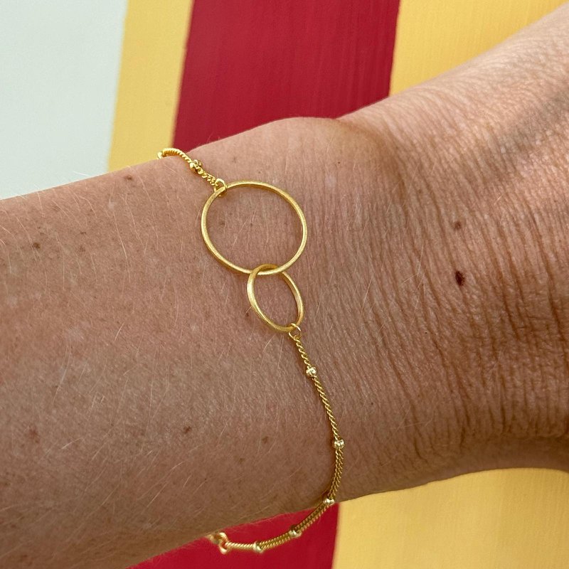 Intertwined Circles Bracelet