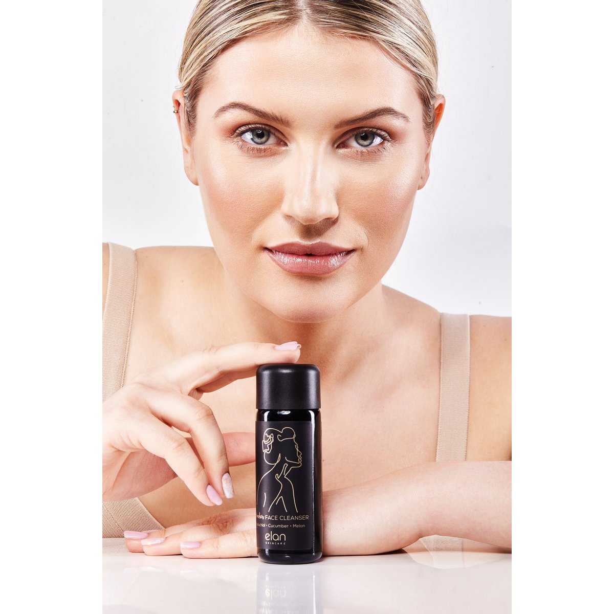 WONDER GESICHTSREINIGER & SANFTER MAKE-UP-ENTFERNER
