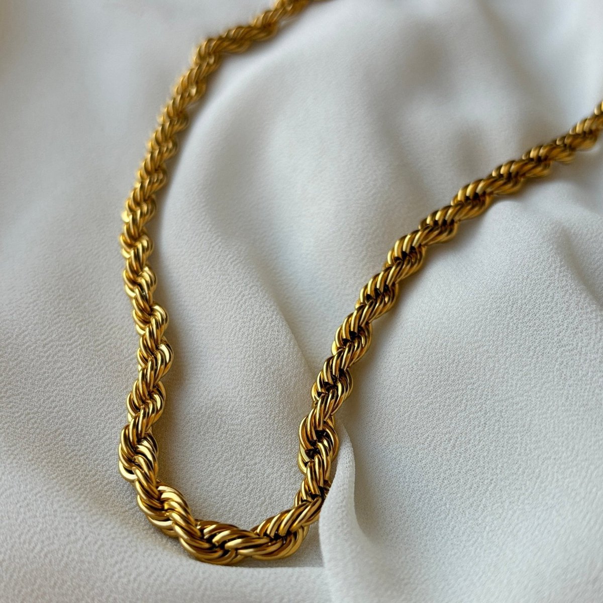GOLDEN EMBRACE - Vergulde stalen dubbele ketting
