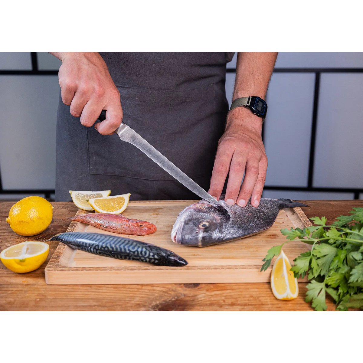 Knife - Flexible fillet knife with bamboo Saya and bamboo box - 200 mm blade