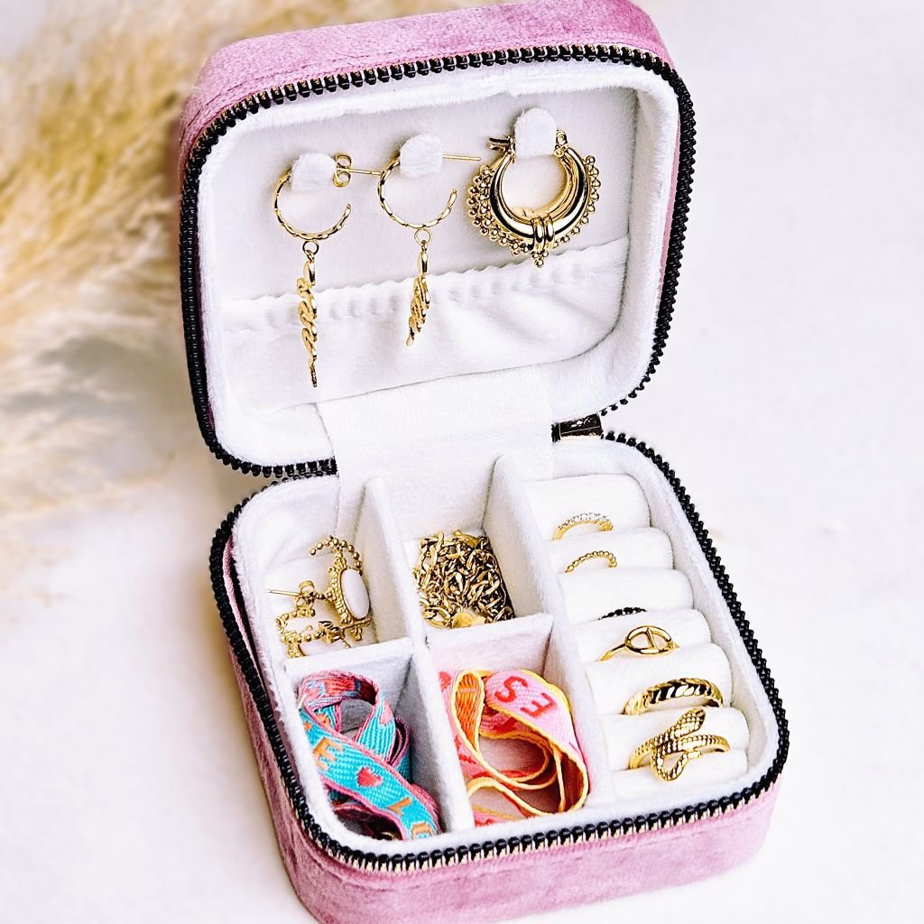 Jewelry travel case pink