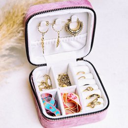 Jewelry travel case pink