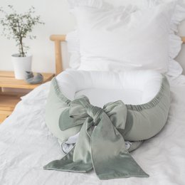 fluwelen babynest met strik (7 kleuren)