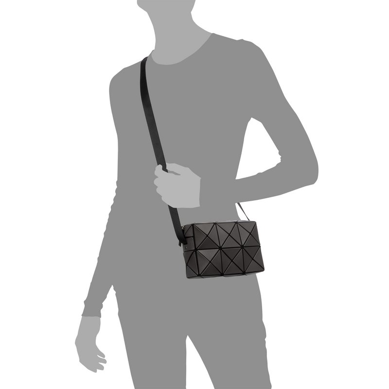 Iria Quintana ASO Crossbody Bag con diseño geométrico. 17.5x6x11.5 cm.