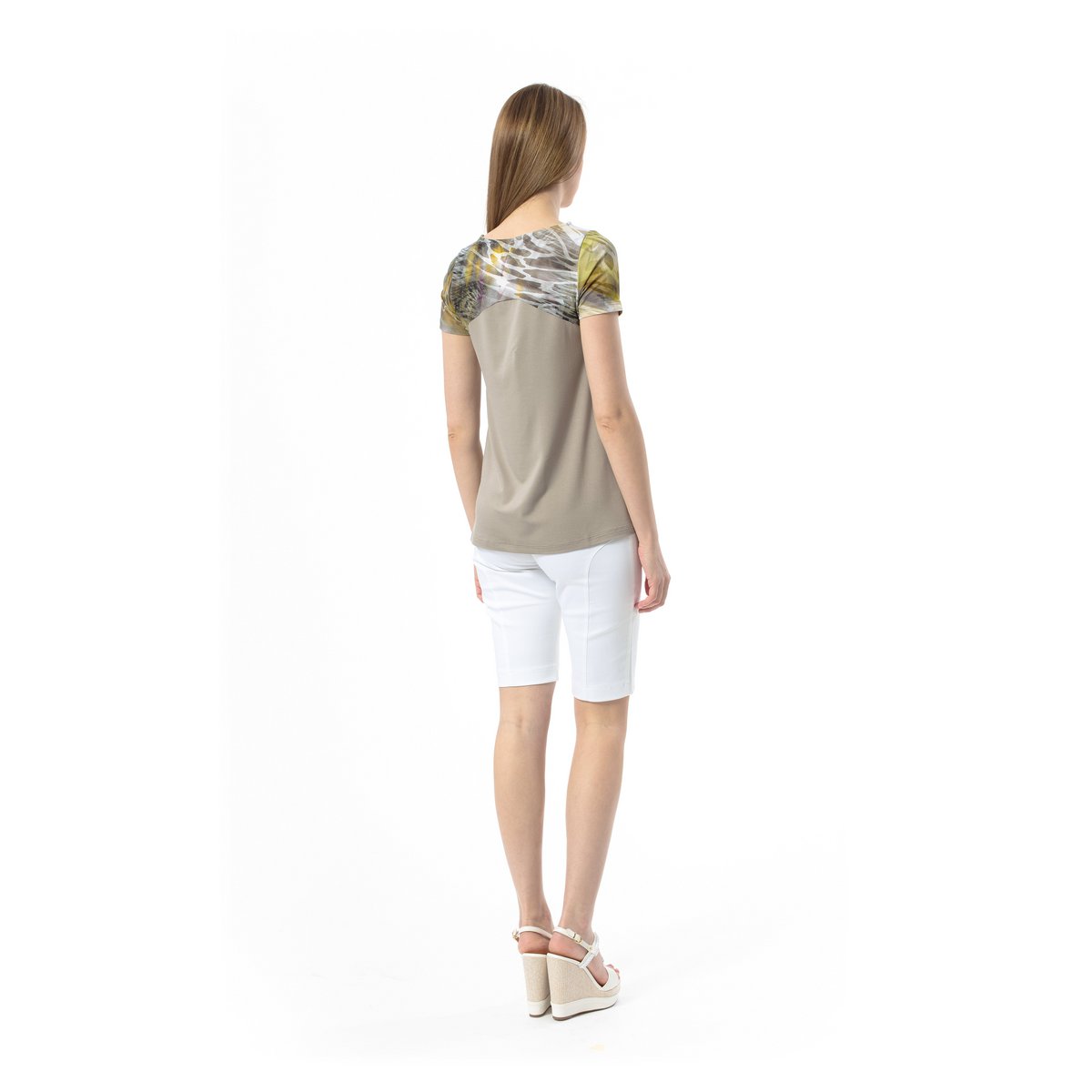 Top con detalle de estampado animal