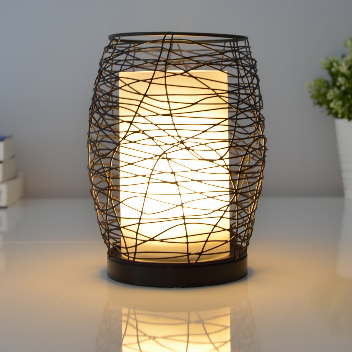 Ultrasonic Diffuser – Volupsia – in Glass and Metal with Remote Control – Simple to Use – Sober Design – Candlelight Lighting