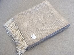 Wool blanket / cuddly blanket herringbone limestone