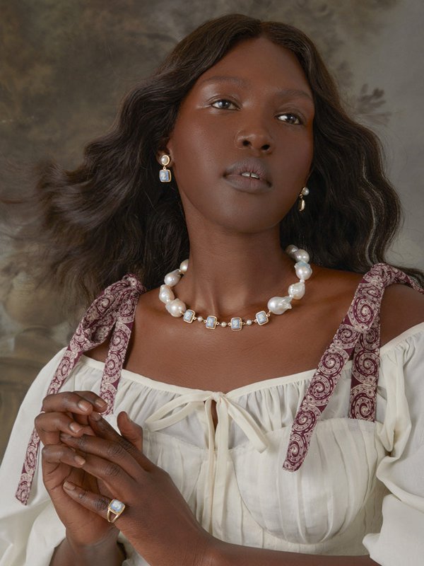 De geliefde hemelblauwe cameo -ring