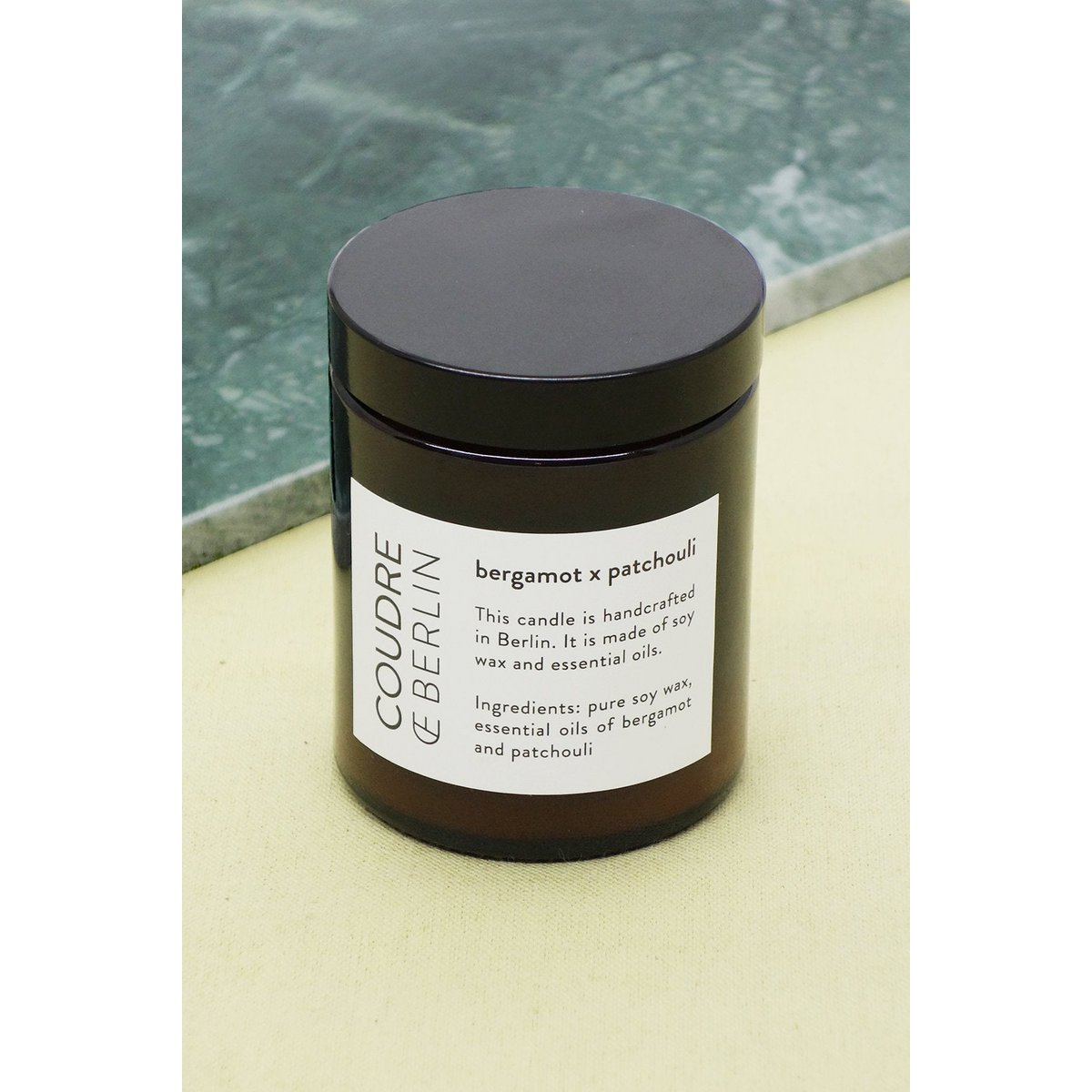 bergamot x patchouli / ESSENTIALS Duftkerze