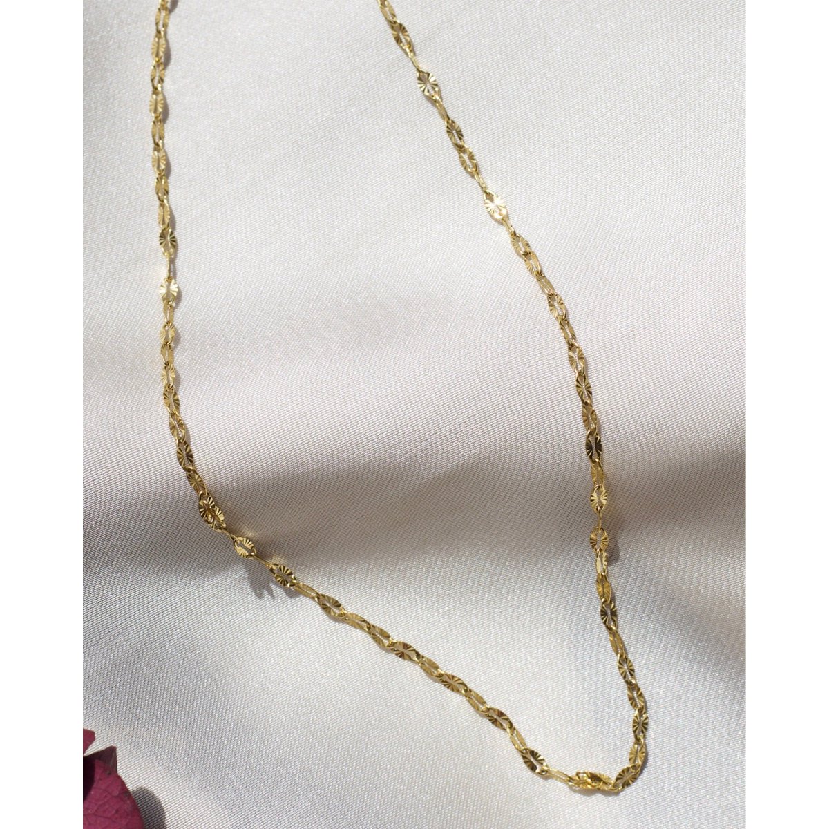 Accho – Blumen-Halskette, 2 mm