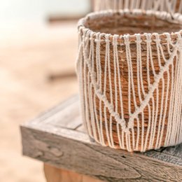 Kleiner Korb aus Seegras ORIS | Runder Blumenkorb | Gewebter Boho-Korb | Pflanzenkorb | Pflanzer | Makramee-Korb