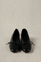 MOREN BLACK – Soft Leather Unstructured Low-Heel Pumps