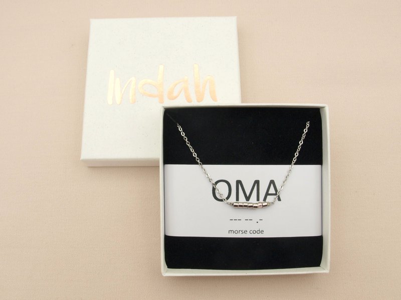 Morse code ketting, oma