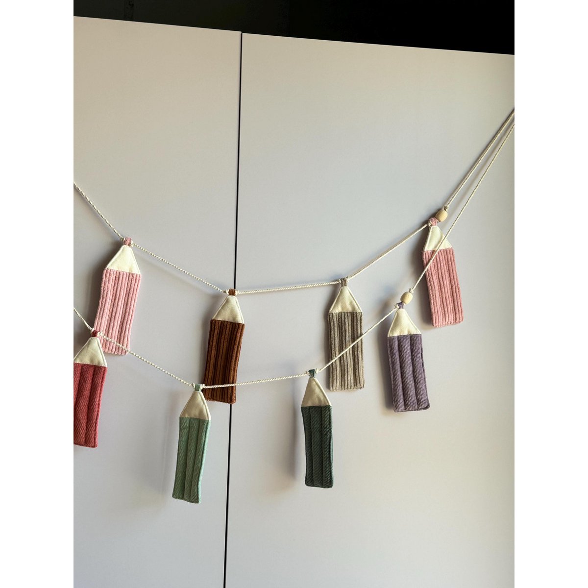 Buntstiftgirlande „Pastell“