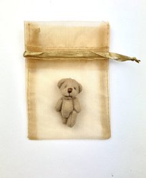 Bær i tasken kram til dig!