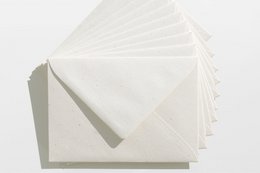Umschläge 10er Set C6 créme gepunktet aus italienischem Papier