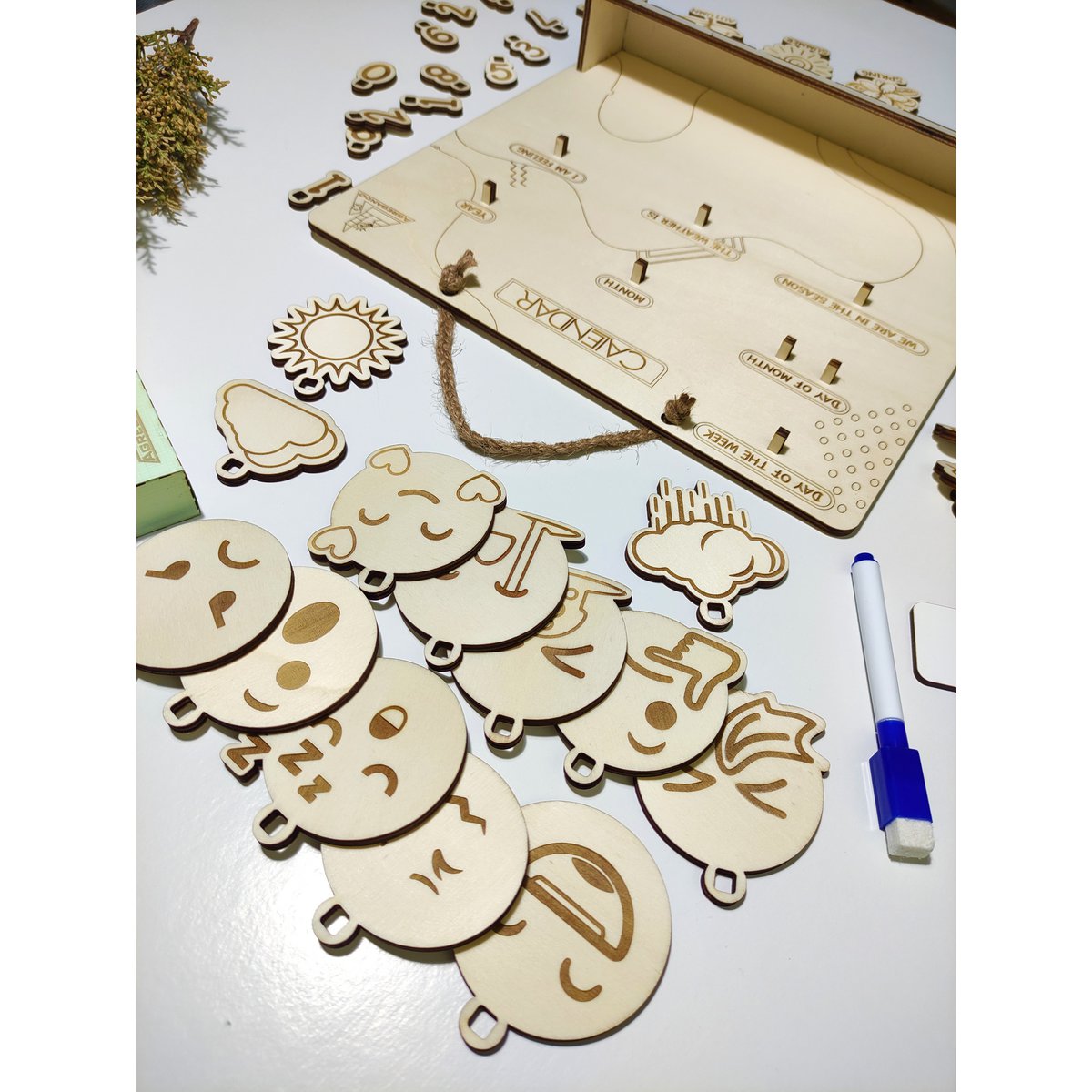 Calendario perpetuo de madera, rastreador de tiempo y clima, regalo Montessori para niños