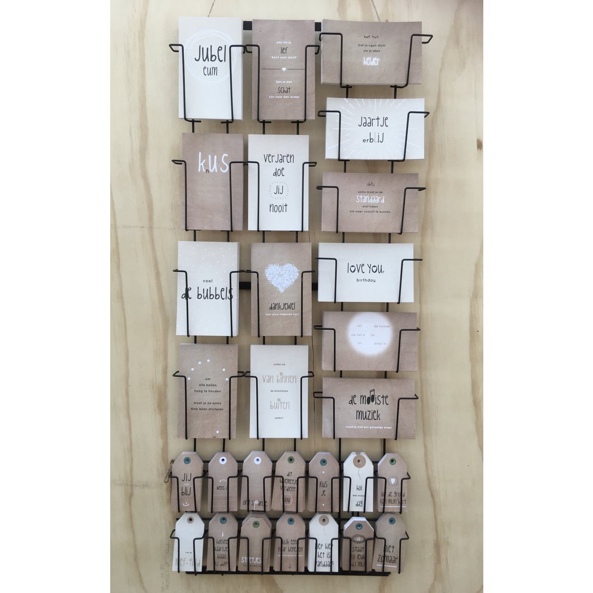 COMBI - 210 Papieren Wensen & 280 Zingevers - Wanddisplay