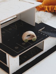 Houten garage, parkeerplaats voor auto's, modulaire opbouw