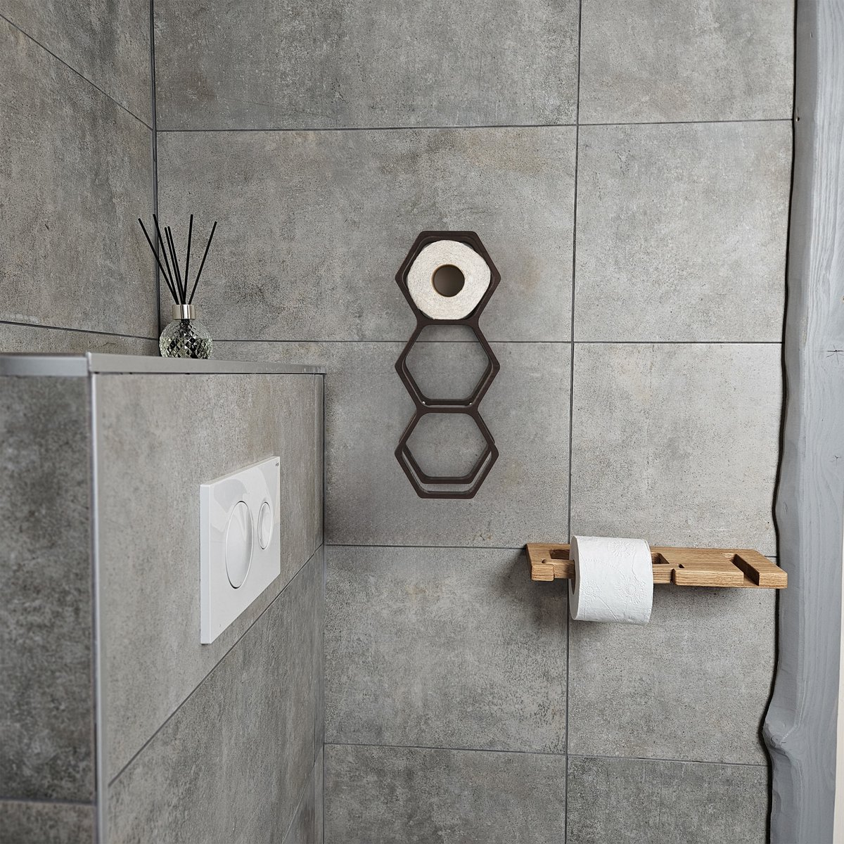 Geometric Wooden Bathroom Roll Holder, Honeycomb‑Inspired Rustic Bath Accessory, Perfect Gift for Housewarming or Home Décor