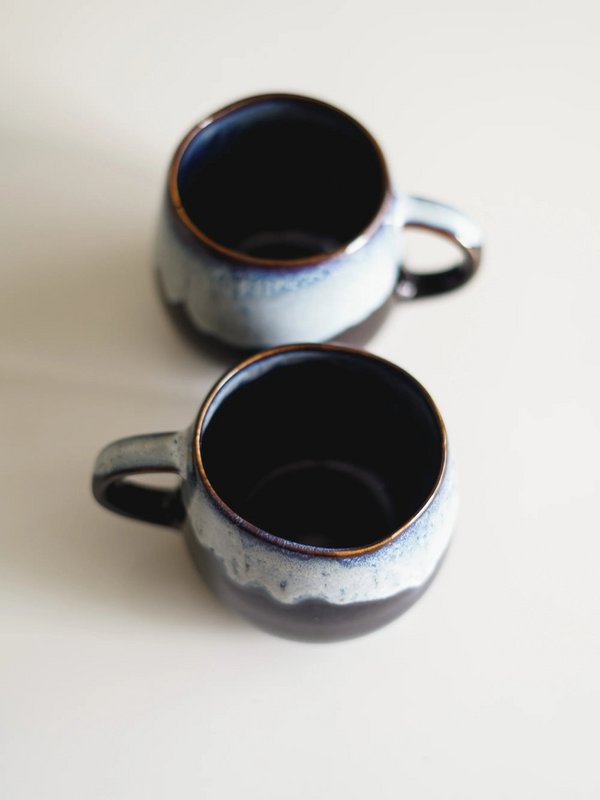 Universe-Tasse – handgefertigte Keramik, hergestellt in Portugal