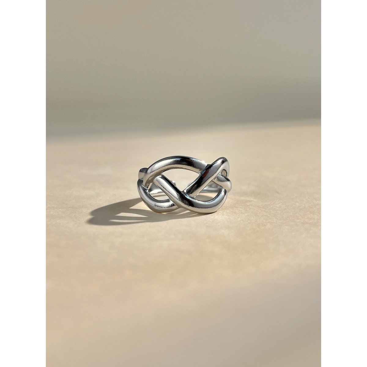 Moderne designerring verstelbaar staal verstelbaar