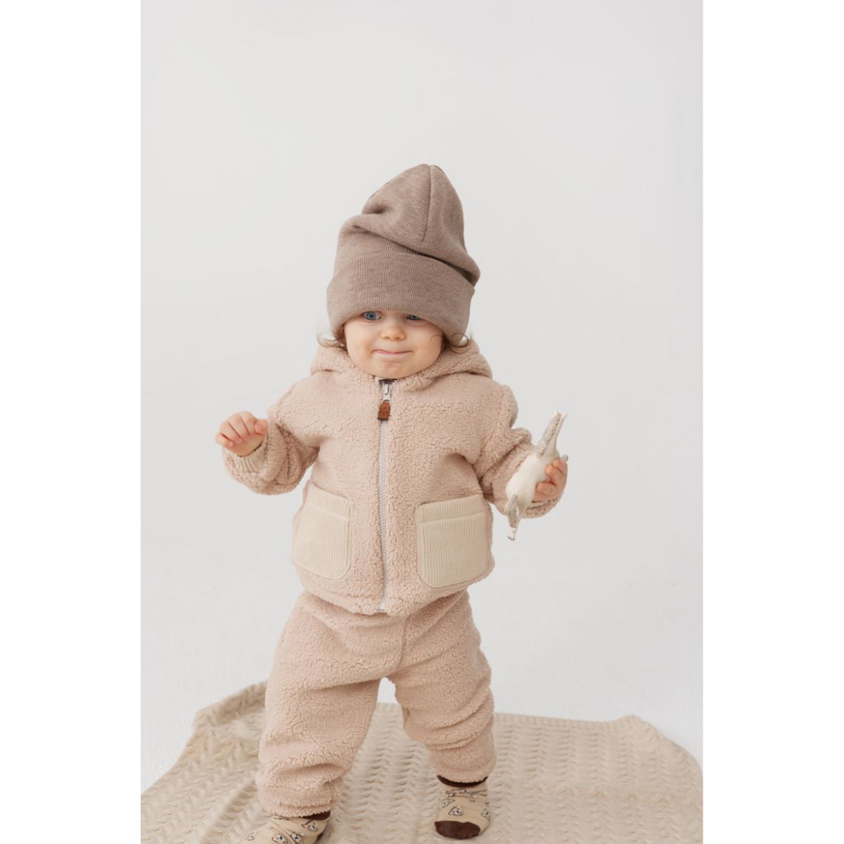 Spodenki dziecięce pluszowe MILO BEIGE