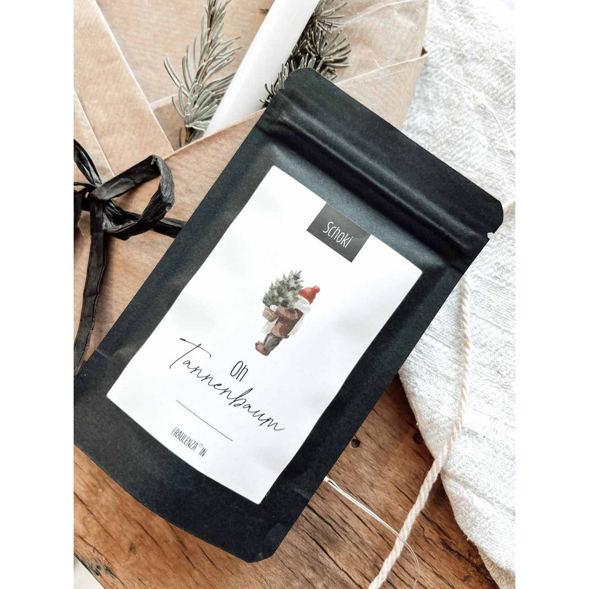 CHOCOLATE DROPS | Christmas tree | mini bag of whole milk