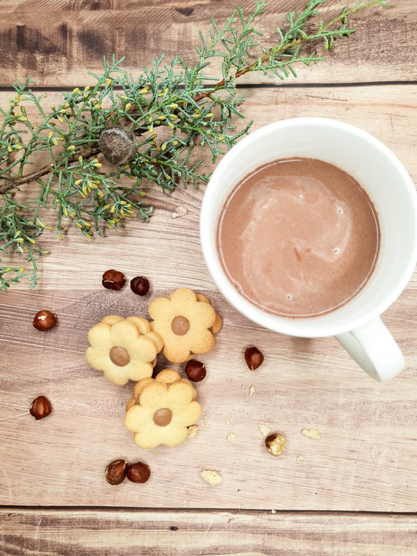Ciastka - Stokrotki - Czekolada mleczna i orzechy laskowe Valrhona