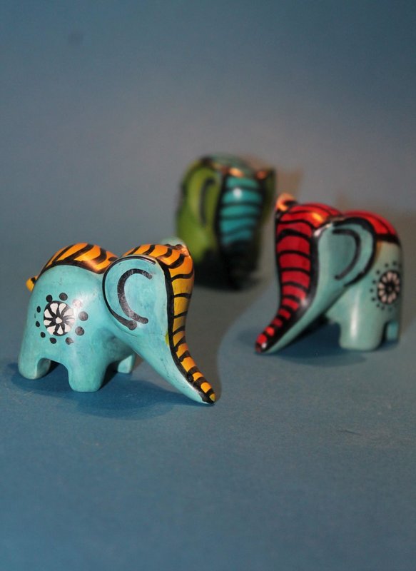 412 Lustiger Elefant bunt - Speckstein