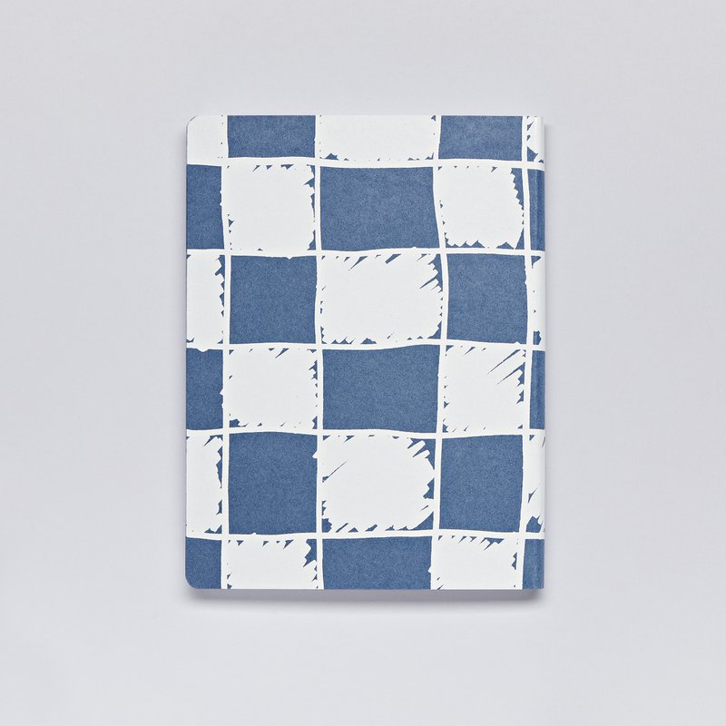 Frække tern - Graphic L | Notesbog A5+ | Stiplet Journal | 3,5 mm prikker | 256 nummererede sider | 120g Premium-papir | genbrugt denim-materiale | bæredygtigt produceret i Tyskland