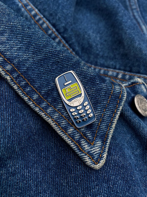 Pin di smalto "Telefono di mattoni: Nokia"