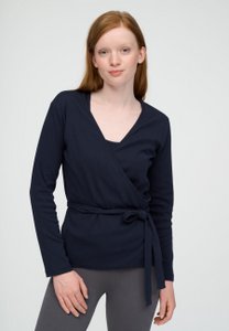 wise wrap top