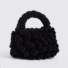 ¨Half Moon ”håndlavet pom pom håndtaske med crossbody rem sort